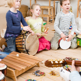 2-6 år - Familiehold for søskende og én forælder/bedsteforælder 2-6 år - Familiehold for søskende og én forælder/bedsteforælder